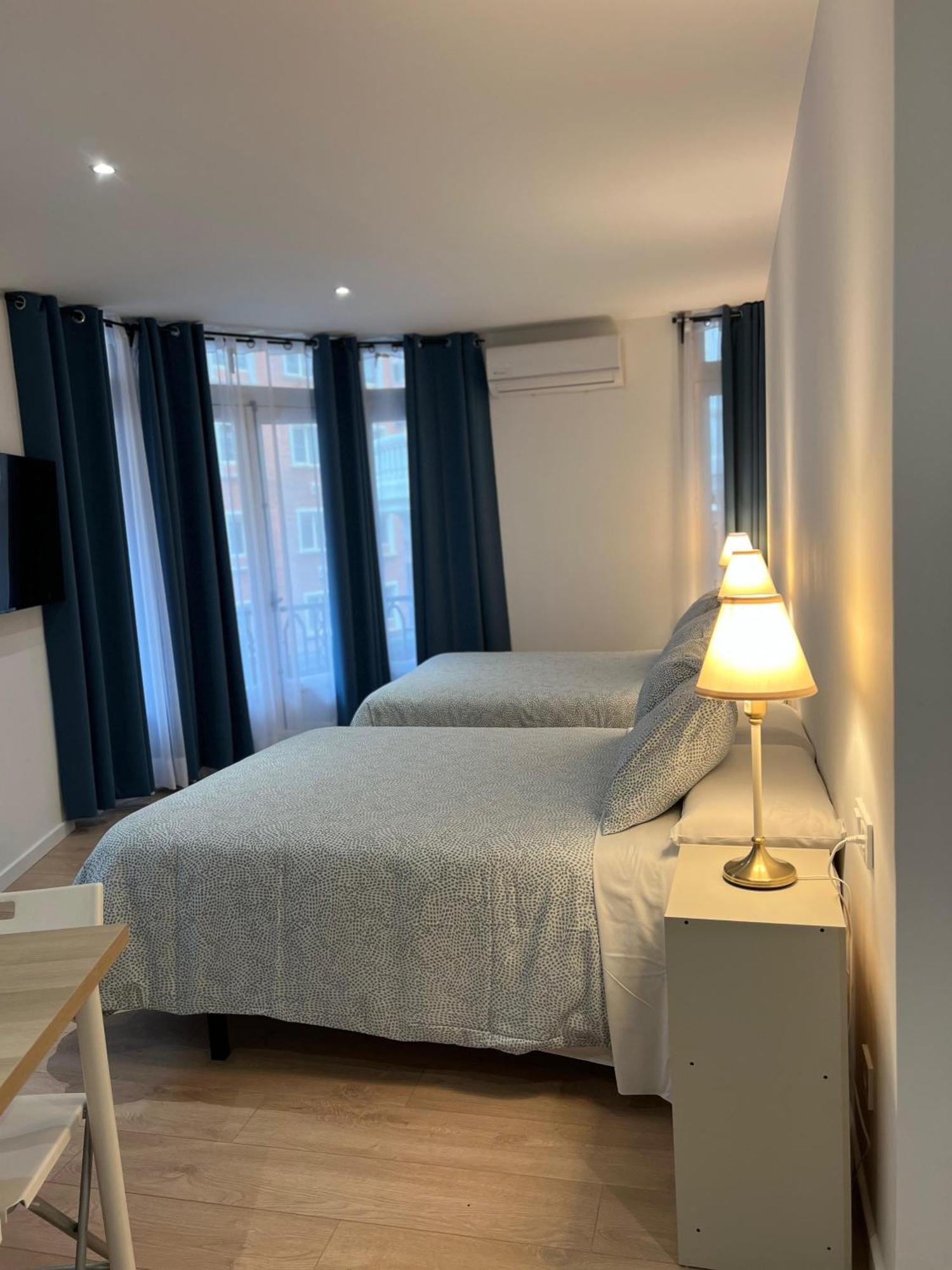 Room Plaza Espana Madrid Eksteriør bilde